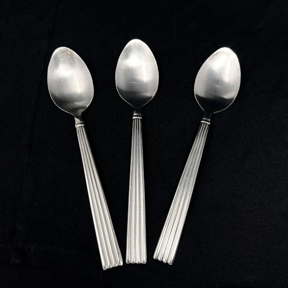 Cambridge Dining Cambridge Flatware Stainless Ribbed Ridges Spoon